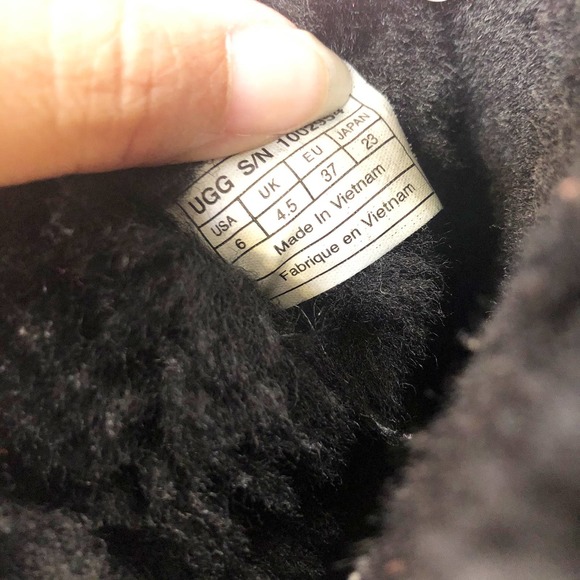 UGG AUSTRALIA | Boots Short Bailey Bow II Black Ribbon Women's Size 6 - Picture 6 of 7